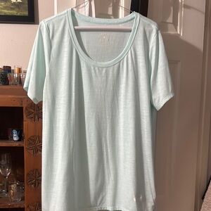 Green Scoop Neck Short Sleeve T-Shirt